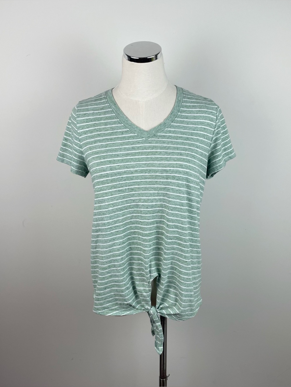 Universal Thread Green White Stripe Short Sleeve Tee Shirt Top Women Small